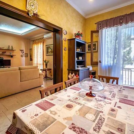 Tores'home أفولا